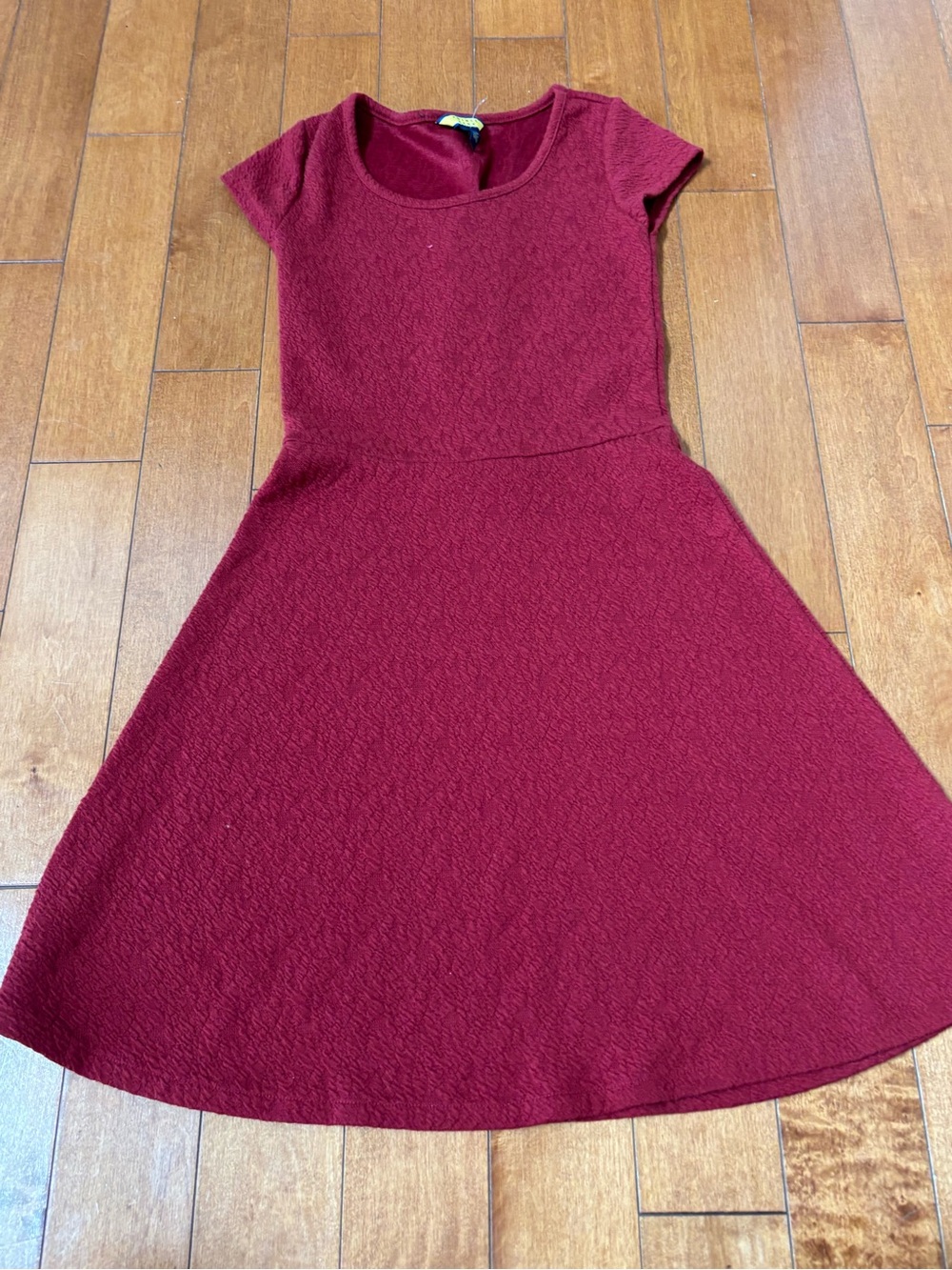 Prince & Fox Women's XS Short Sleeve A-Line Dress Burgundy Casual
